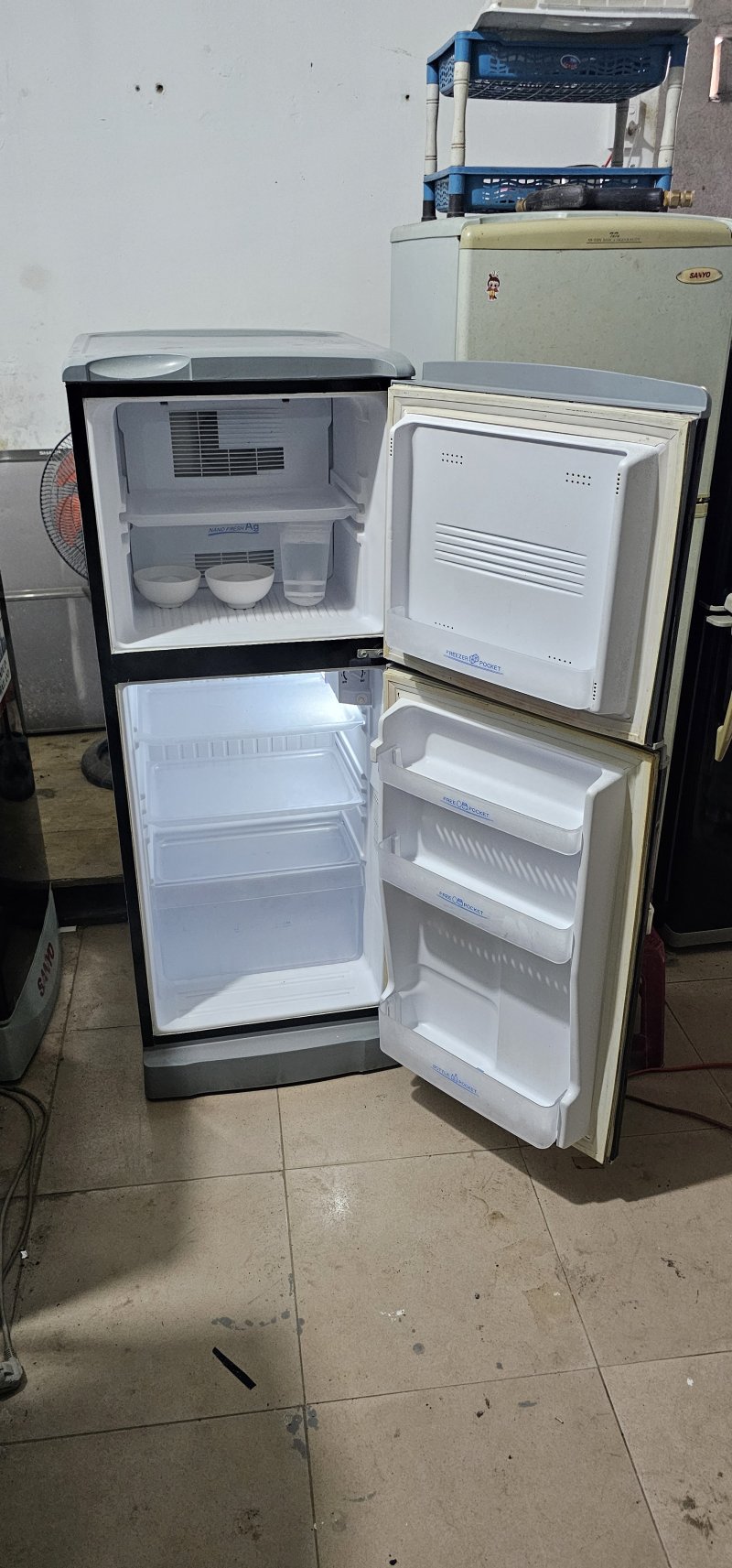 Tủ lạnh Aqua 130L