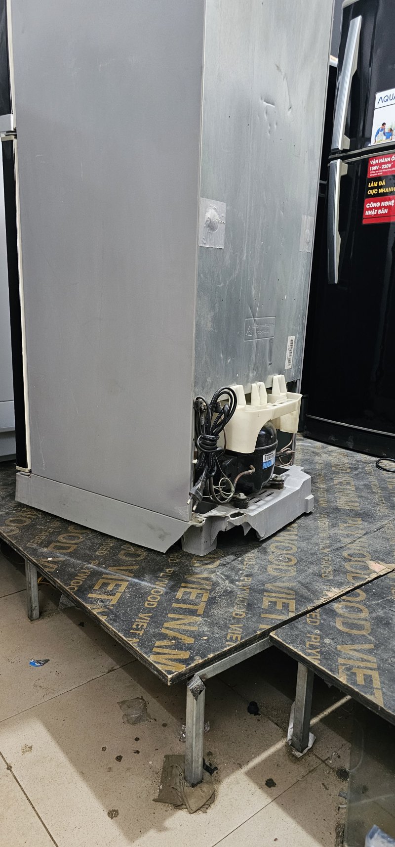 Tủ lạnh Aqua 130L