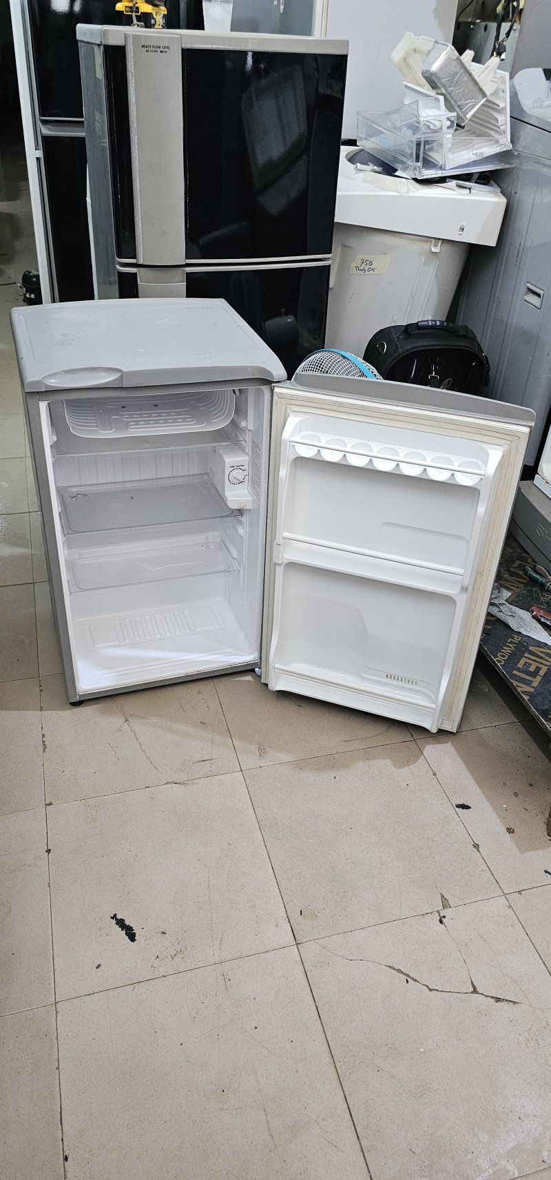 Tủ lạnh Aqua 90L