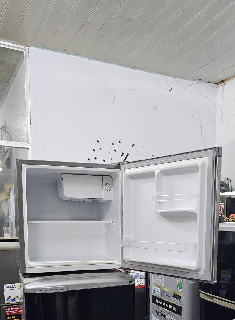 Tủ lạnh electrolux 50L