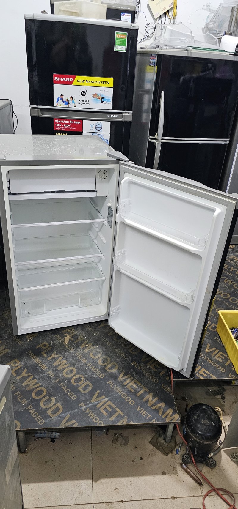 Tủ lạnh electrolux 90L