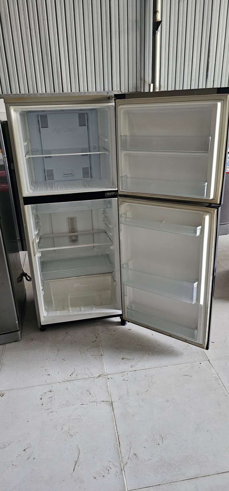 Tủ lạnh Panasonic 262L