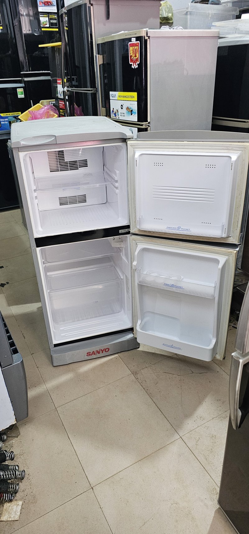 Tủ lạnh Sanyo 120L