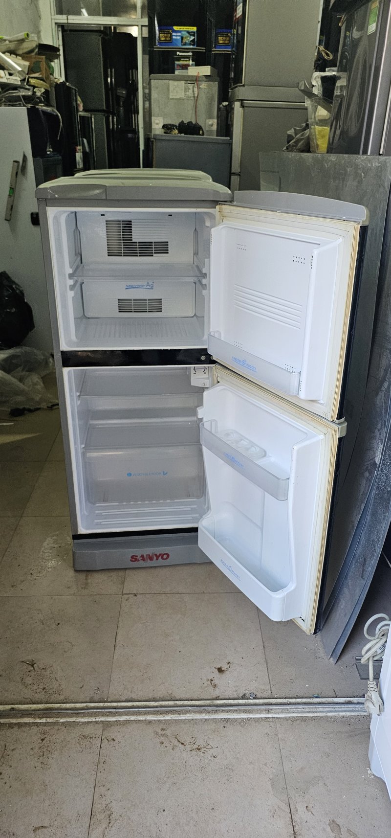 Tủ lạnh Sanyo 120L