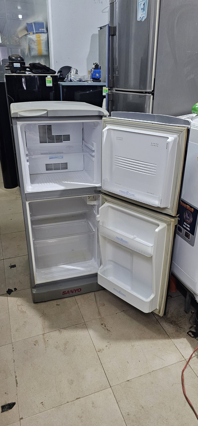 Tủ lạnh Sanyo 120L