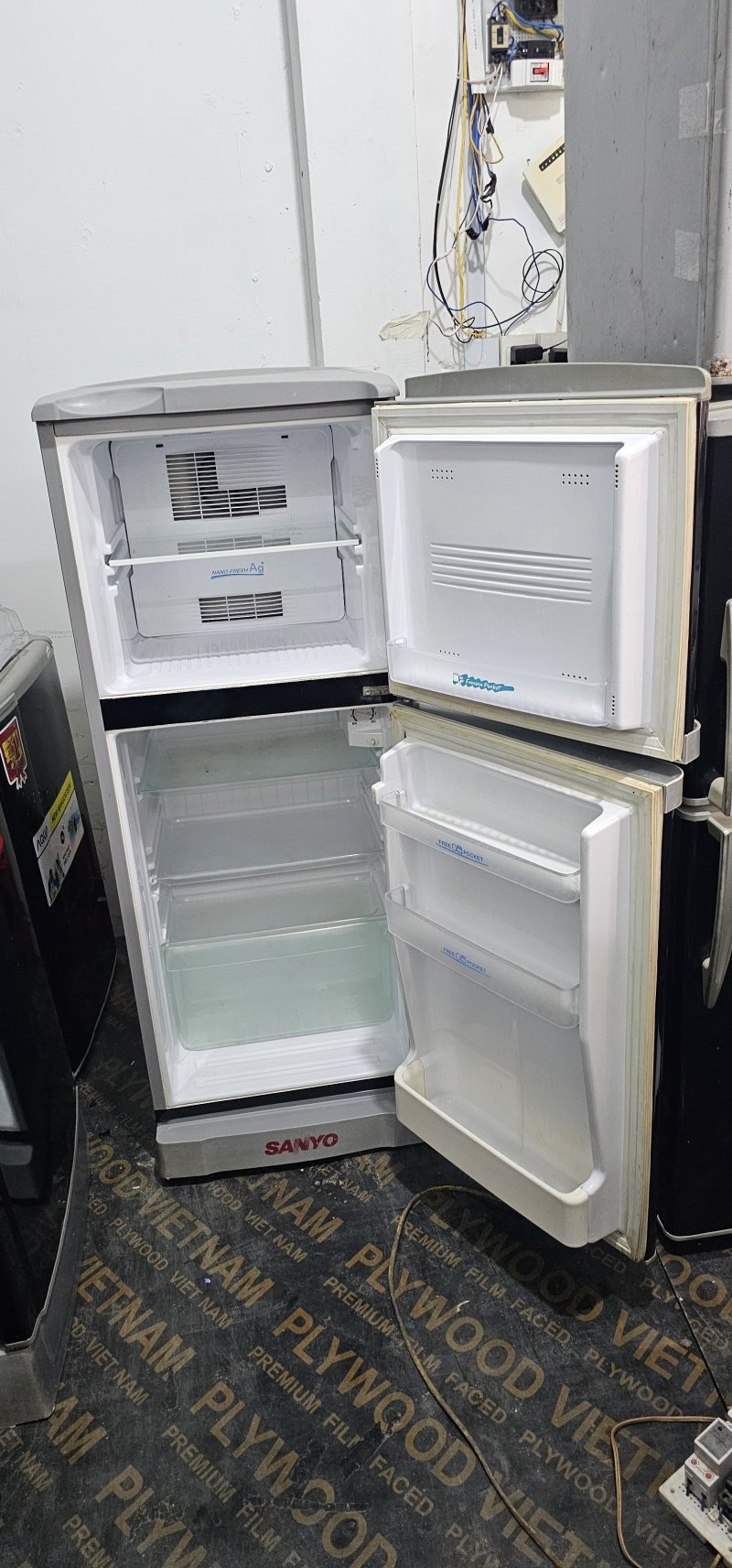 Tủ lạnh Sanyo 130L