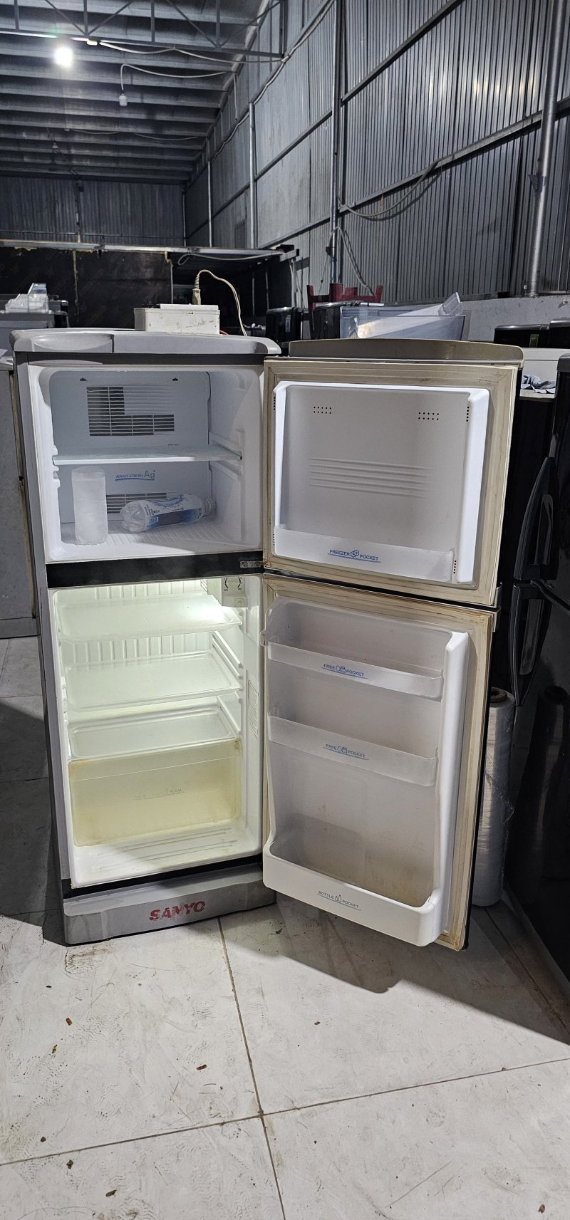 Tủ lạnh Sanyo 130L