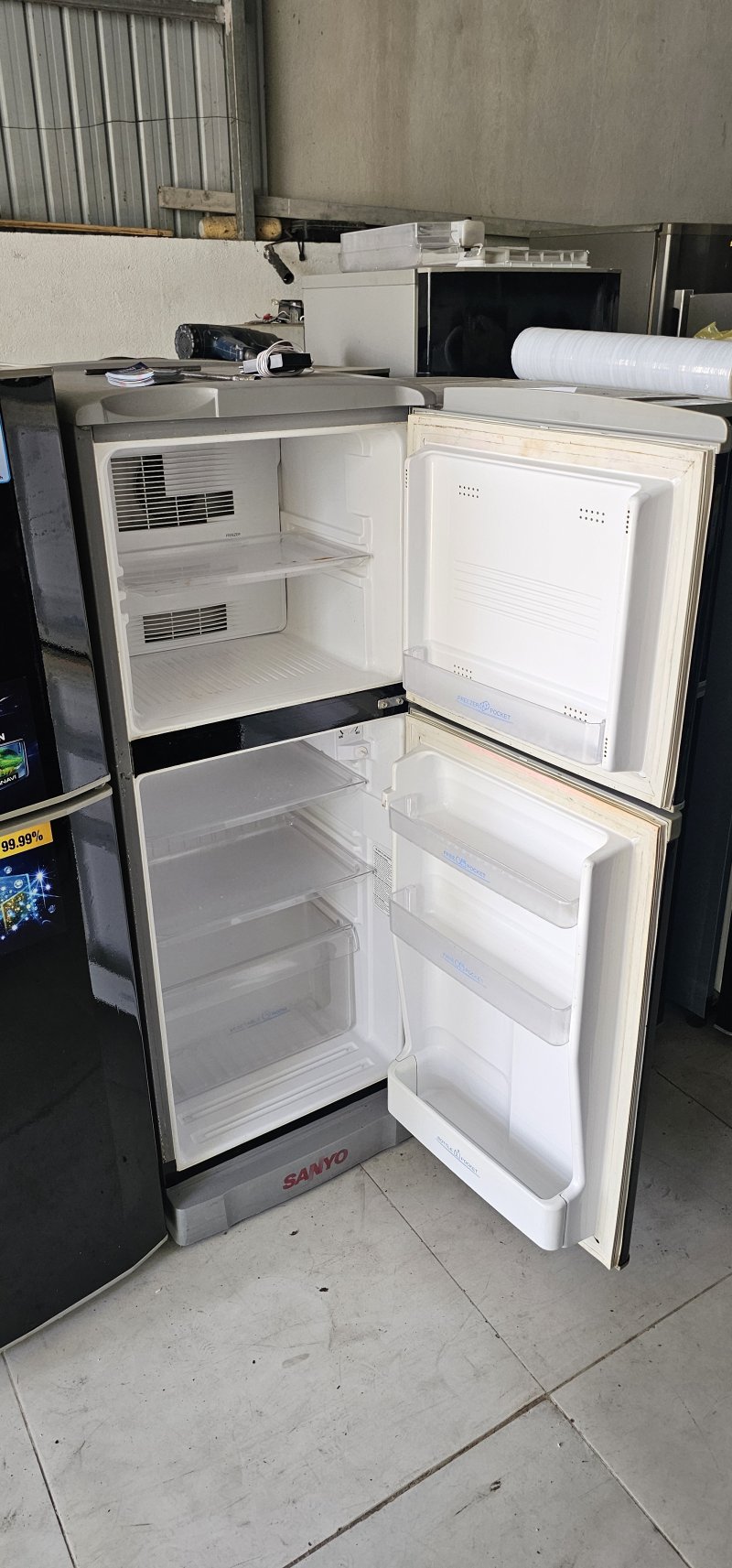 Tủ lạnh Sanyo 130L