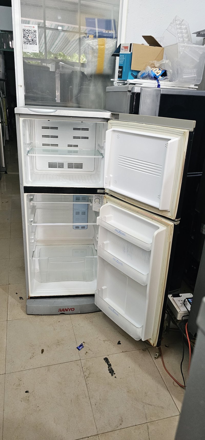 Tủ lạnh Sanyo 165L