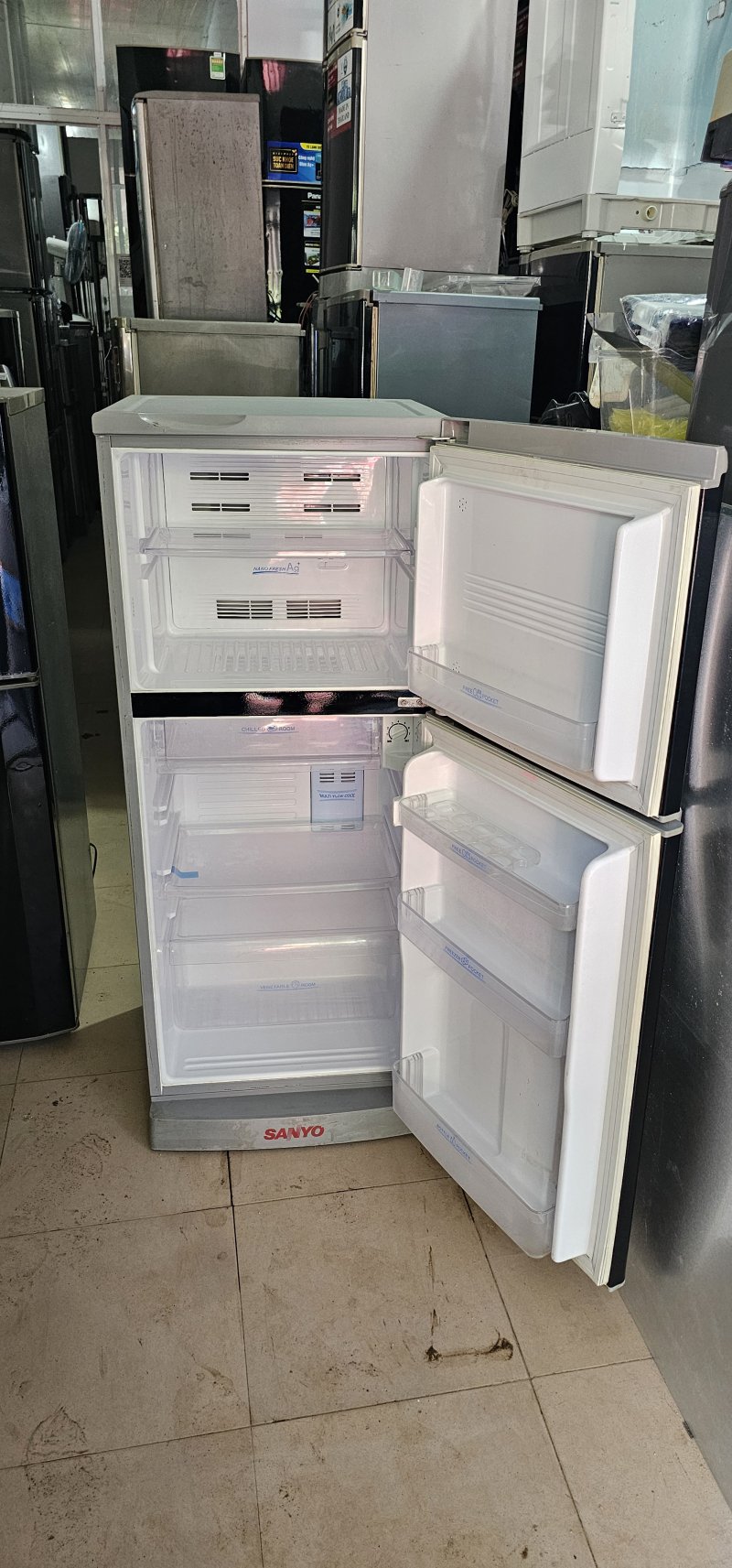 Tủ lạnh Sanyo 165L