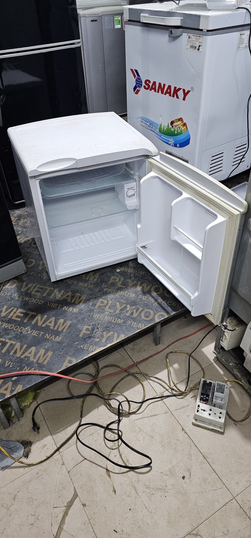 Tủ lạnh Sanyo 50L