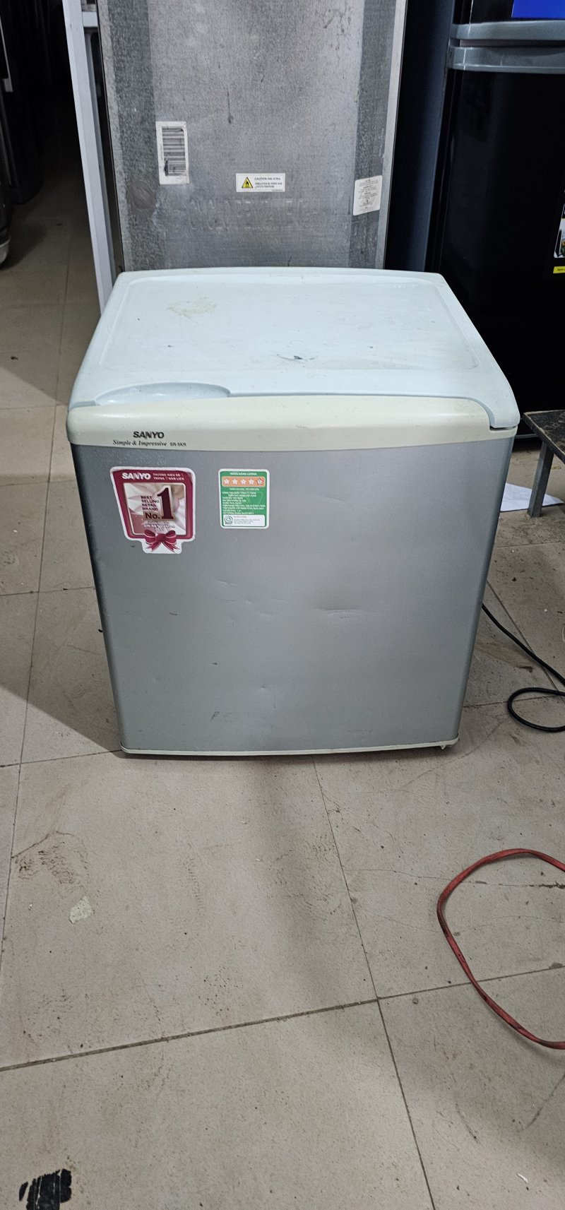 Tủ lạnh Sanyo 50L