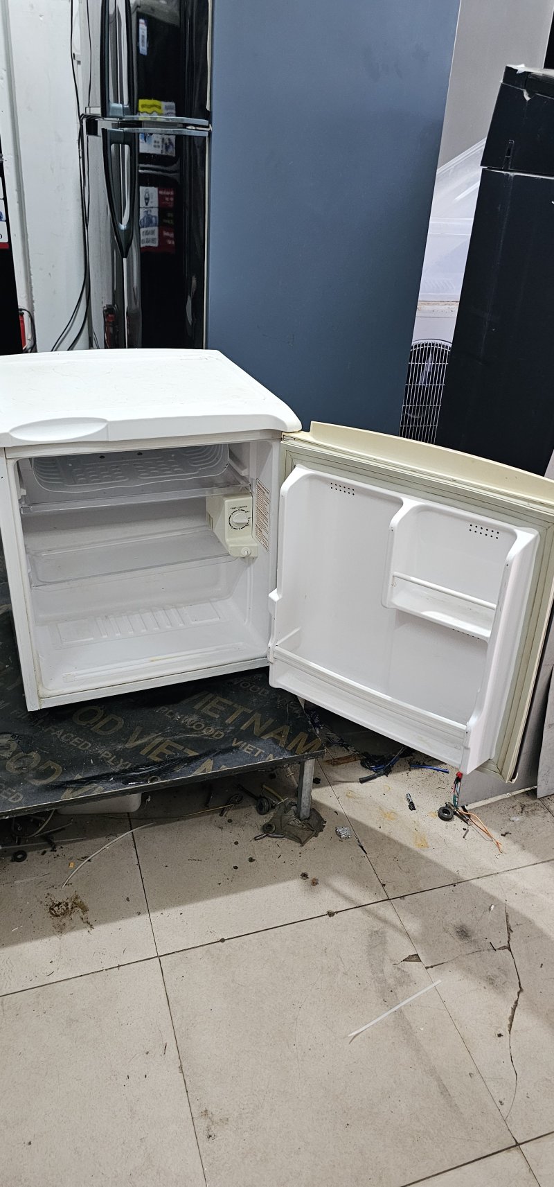 Tủ lạnh Sanyo 50L