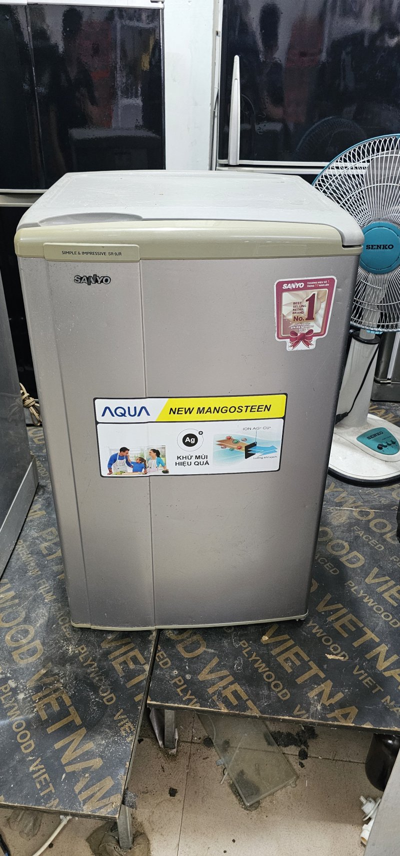 Tủ lạnh Sanyo 90L