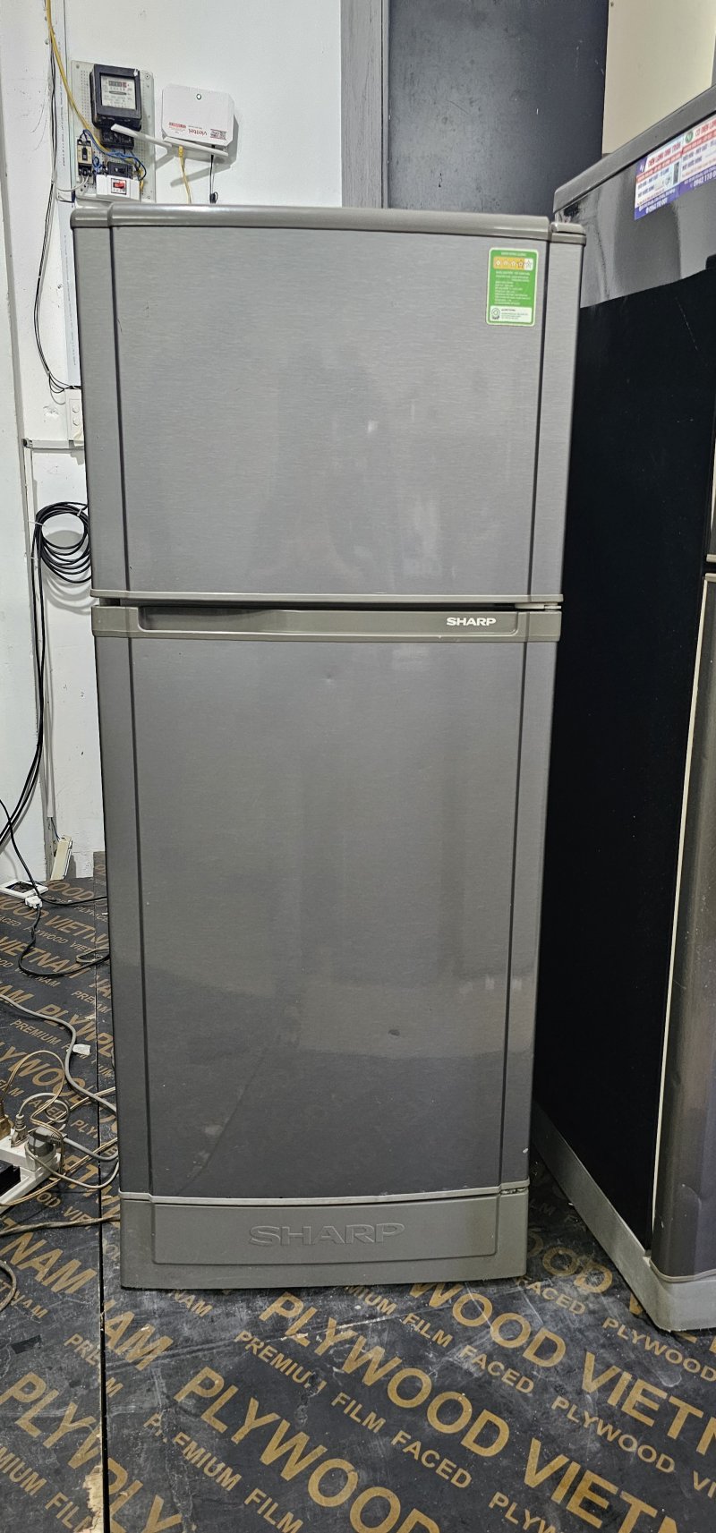 Tủ lạnh Sharp 165L