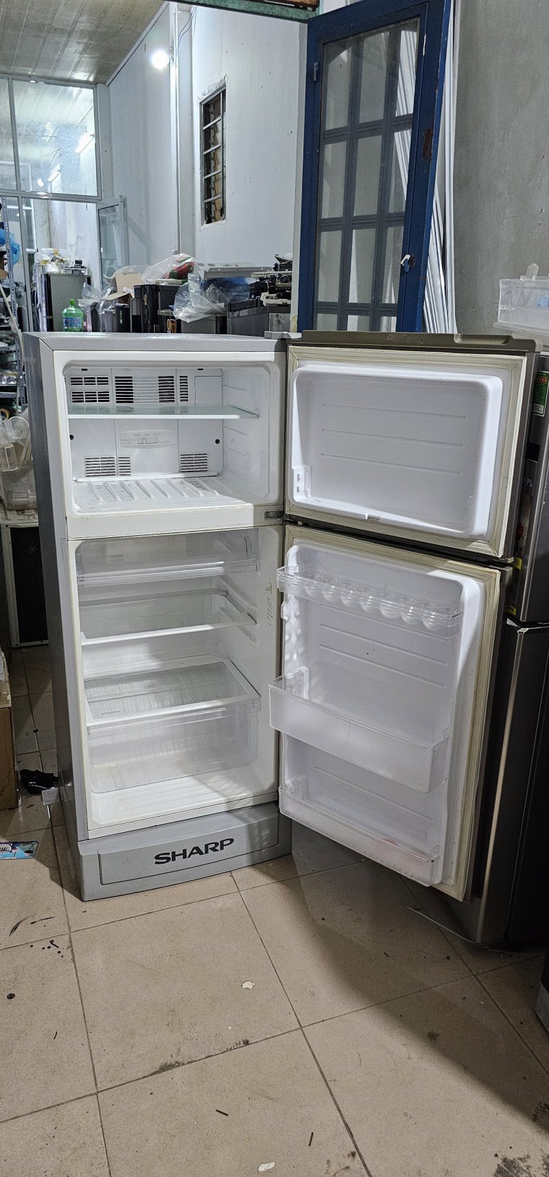Tủ lạnh Sharp 165L