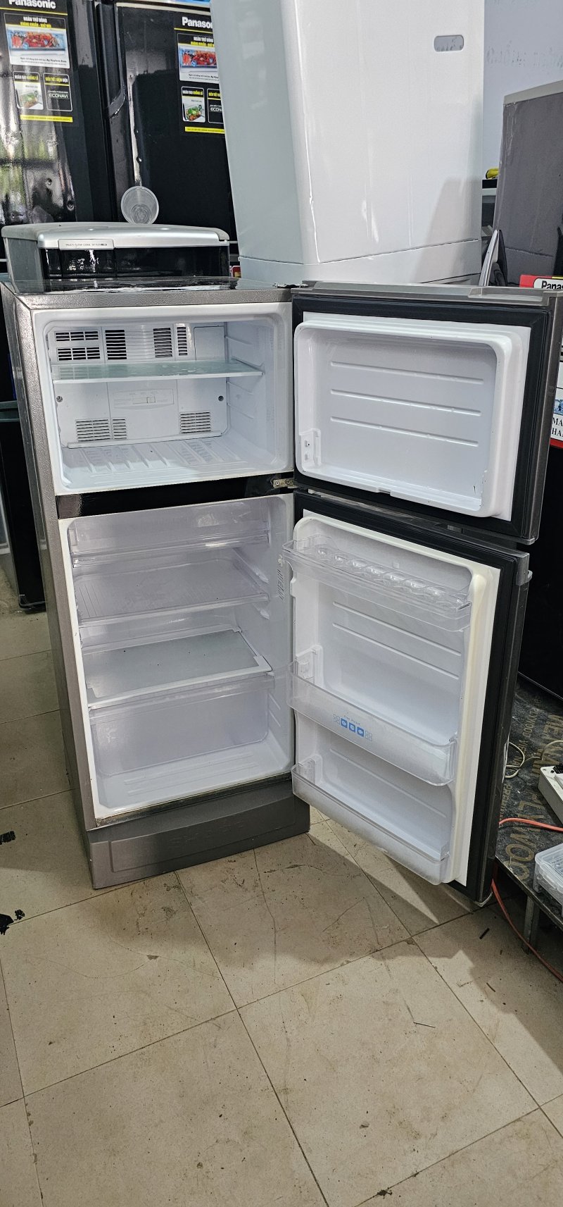 Tủ lạnh Sharp 165L