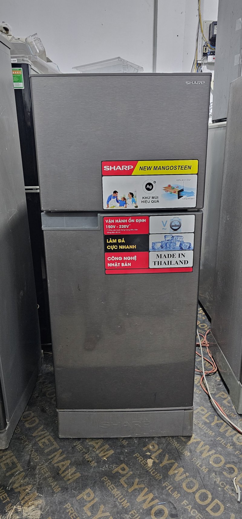 Tủ lạnh Sharp 165L