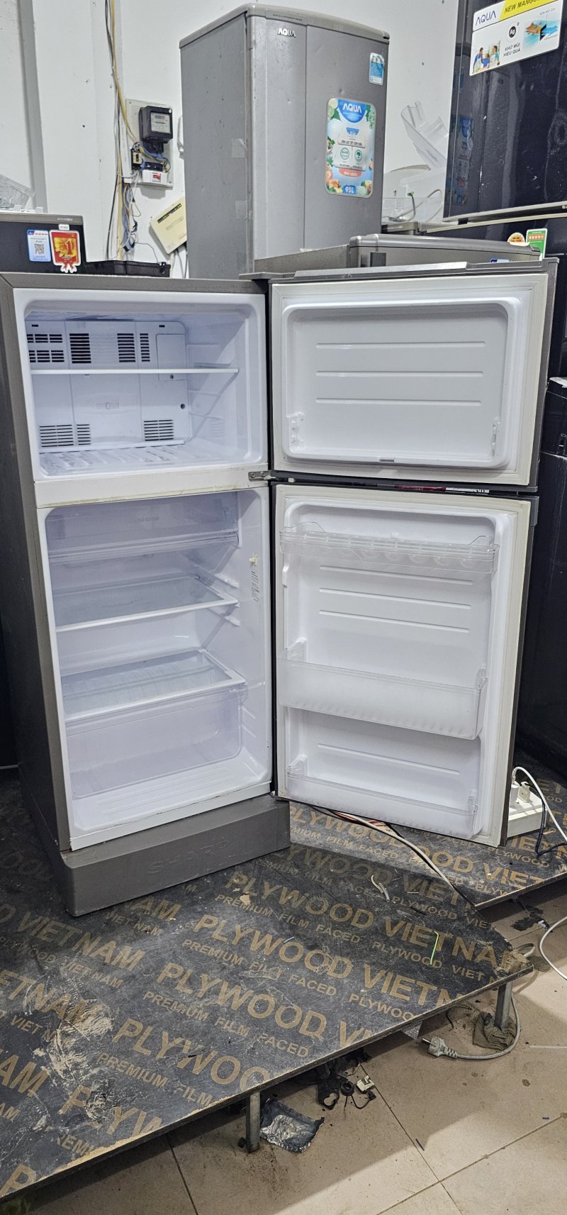 Tủ lạnh Sharp 165L