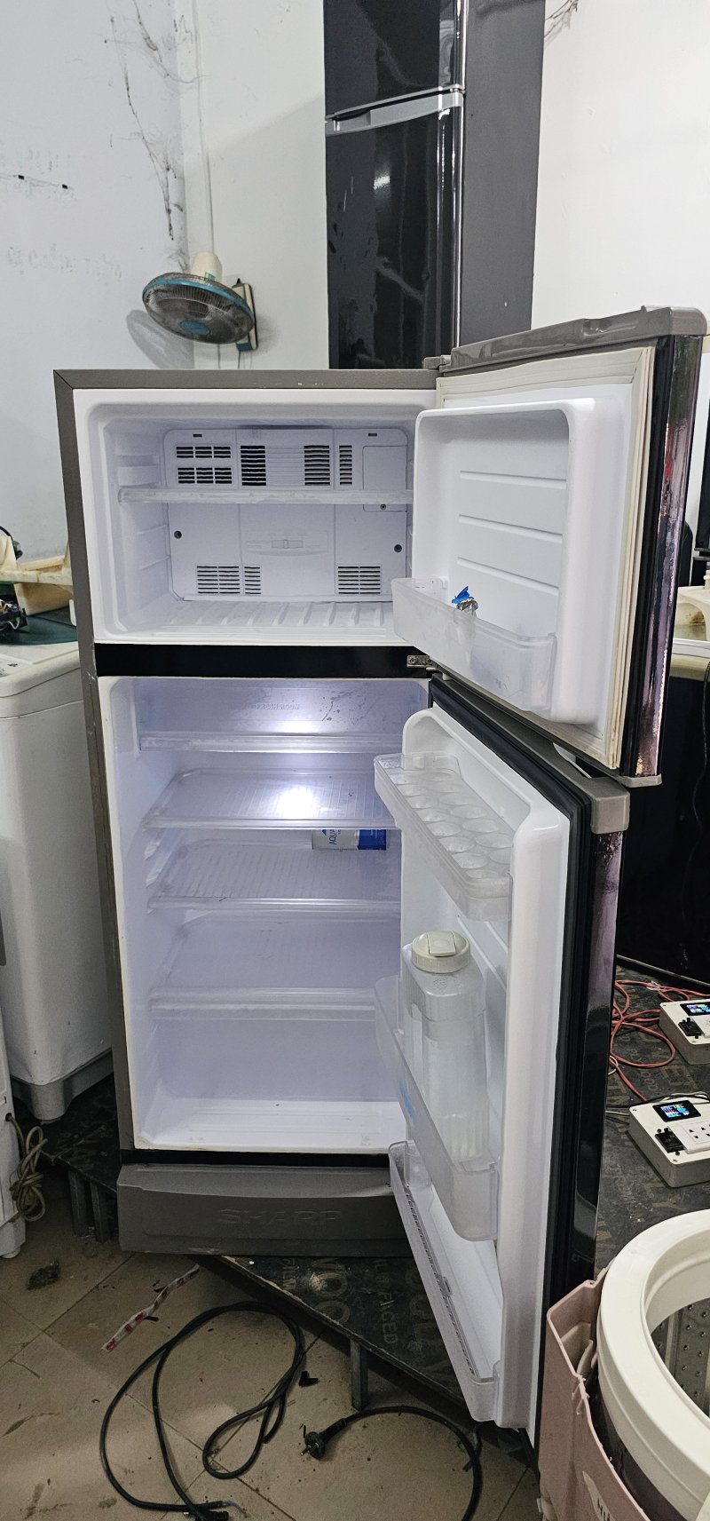Tủ lạnh Sharp 180L