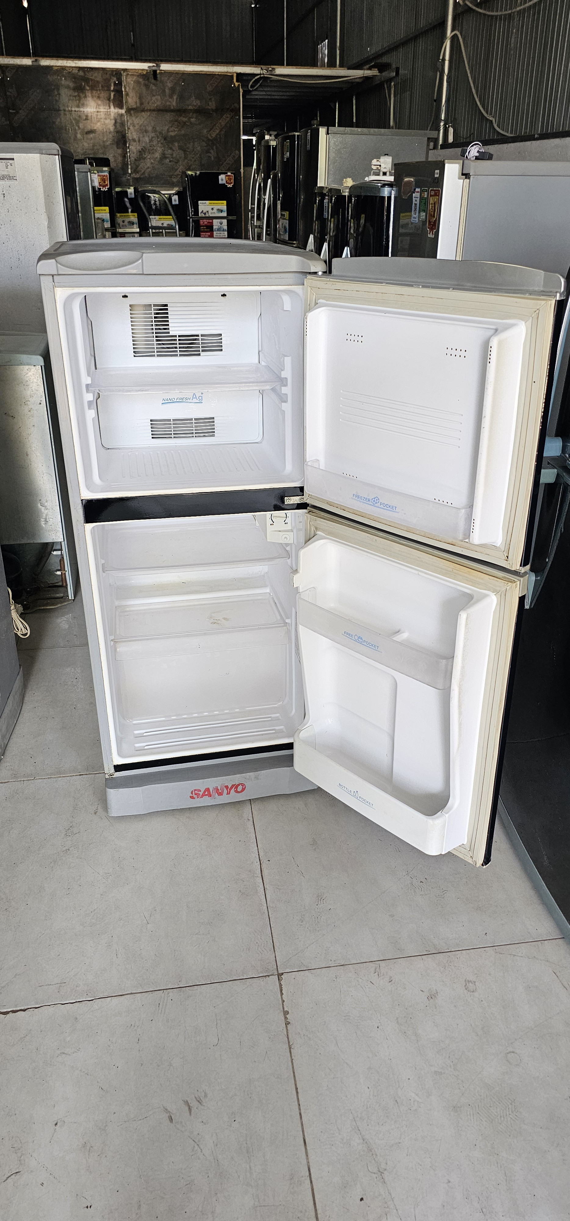 Tủ lạnh Sanyo 120L